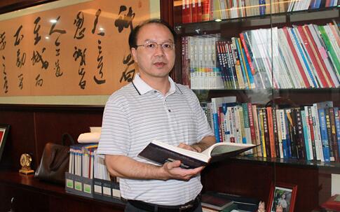 廣西博世科公司王雙飛是廣西大學老師？宋海農領導班子成員