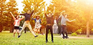 有些企業(yè)的網(wǎng)上測(cè)評(píng)是測(cè)試什么呢？是公務(wù)員的行測(cè)嗎？